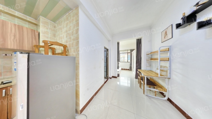 沁泽园小区二手房实景图