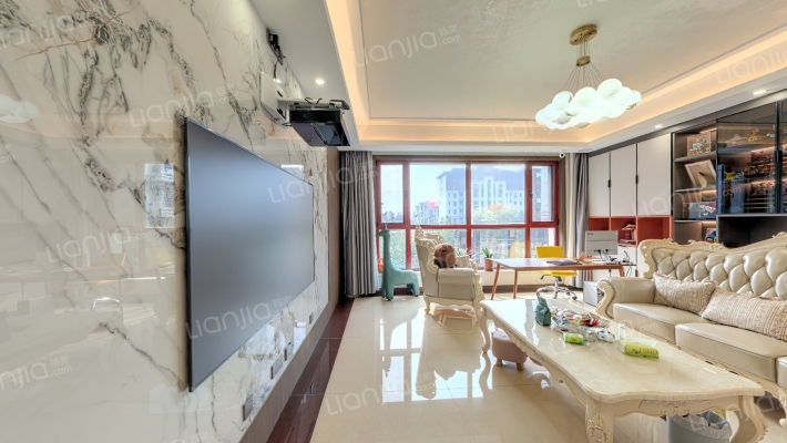 龙泰贵府南区二手房实景图