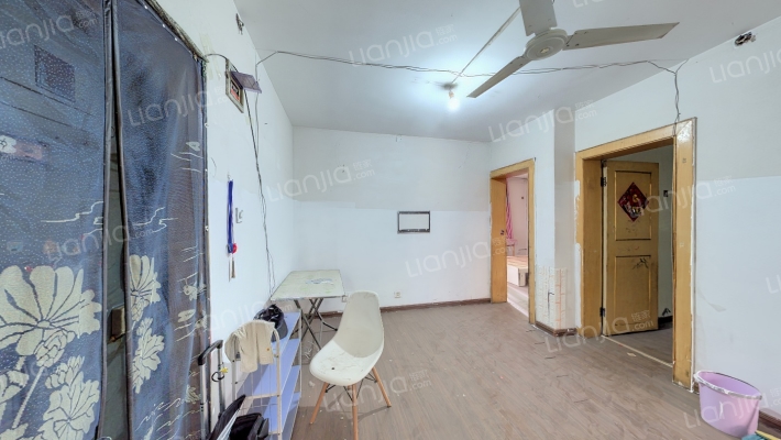 建行家属院二手房实景图