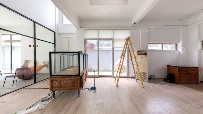 台湾山庄巴厘香墅二手房实景图