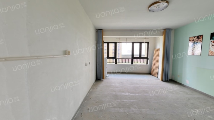 荣盛华府二手房实景图