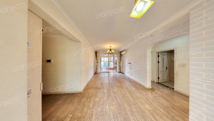 湖山美地一期二手房实景图