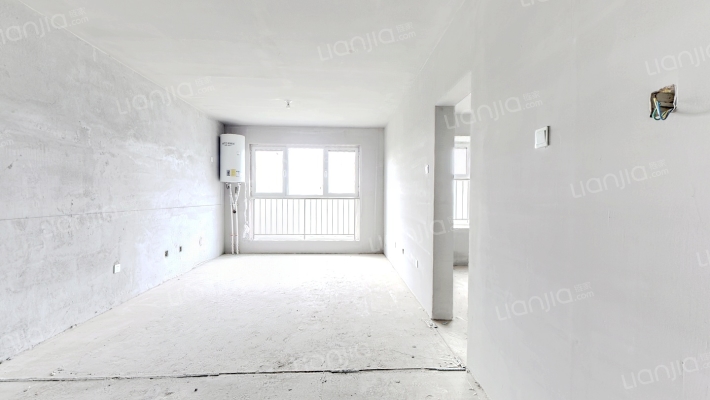 房子是新楼盘的房子，位置好，交通方便，北京通勤必备-客厅