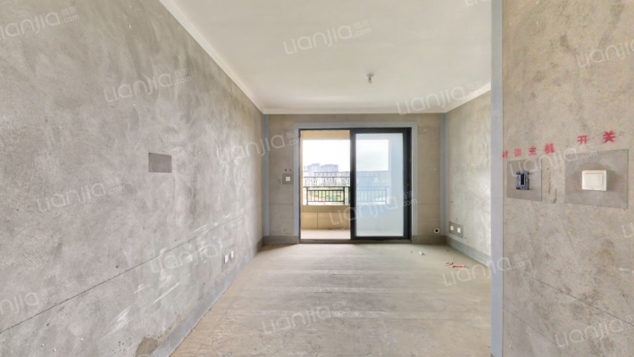 绿地香湖湾3号院二手房实景图