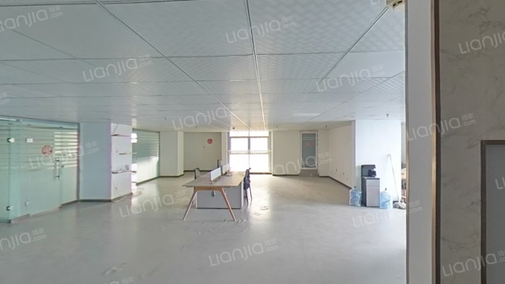 国际商务中心二手房实景图