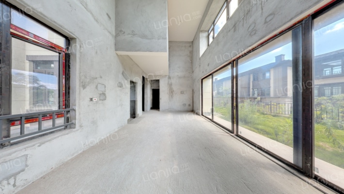 富力白鹭湾御湖二手房实景图