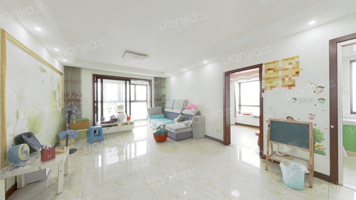 东方丽晶园二手房实景图