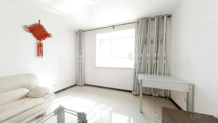 房子中间好楼层没有遮挡，精装修-客厅