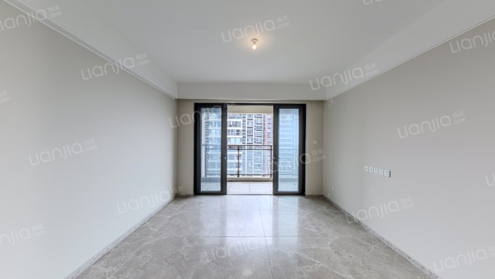 保利紫晨花园二手房实景图