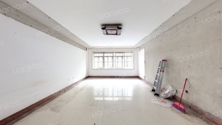 桂春路南二里3号二手房实景图