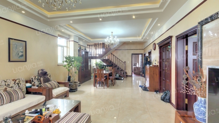 欣中富丽城二手房实景图