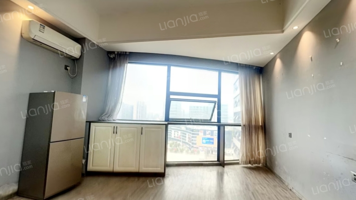 世纪广场商业城二手房实景图