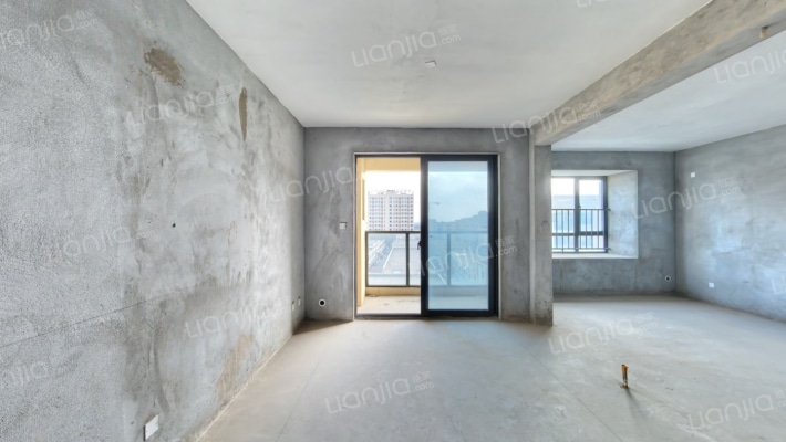 临湾府二手房实景图