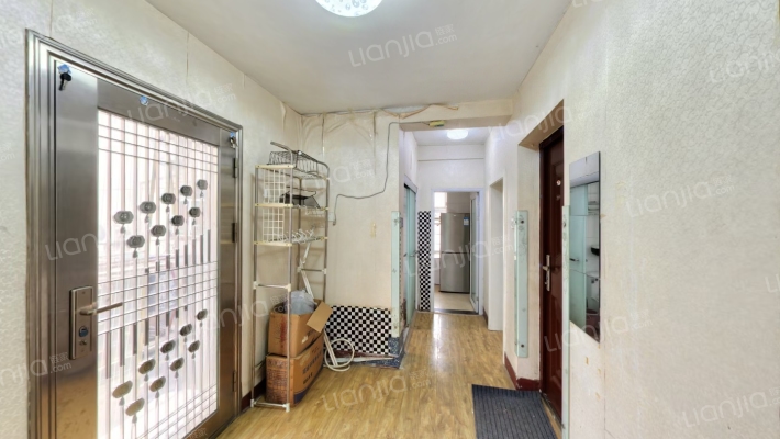 一六九勘探队地质家园二手房实景图