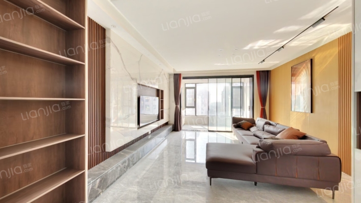 绿地乔治庄园二手房实景图