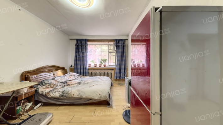 龙职师苑二手房实景图