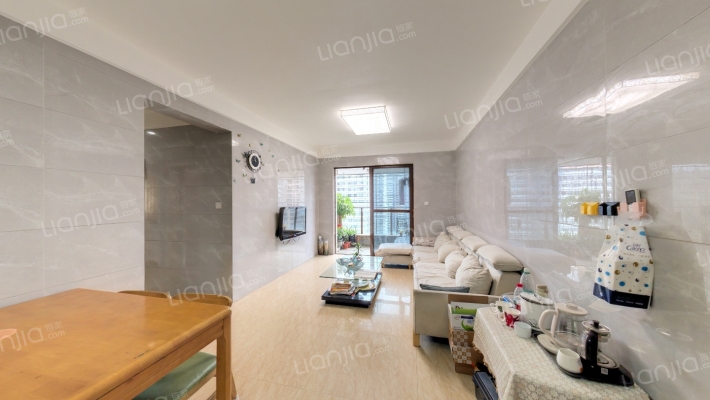 荣和悦澜山二手房实景图