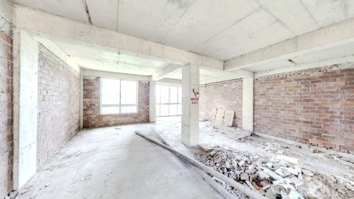 龙宁花苑二手房实景图