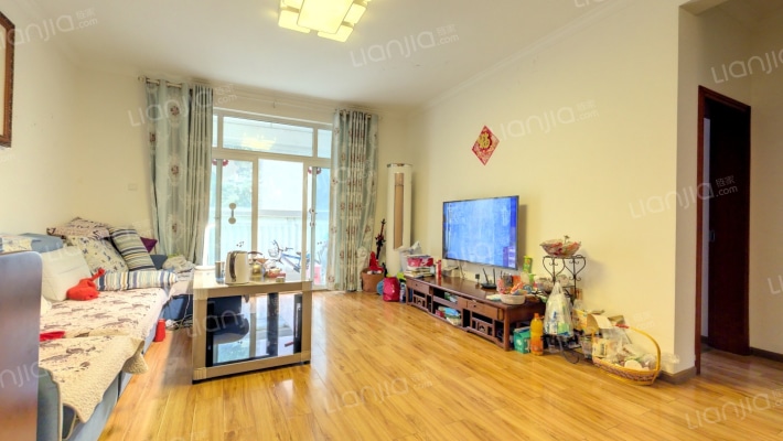 塞纳河畔二手房实景图