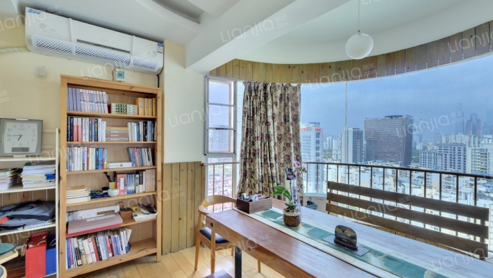 汇春广场二手房实景图