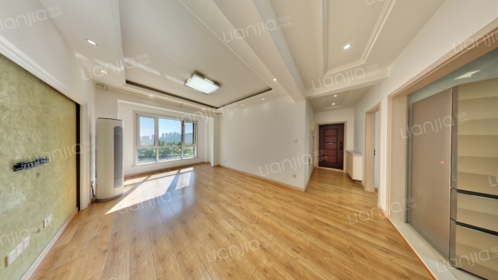 中铁诺德滨海花园B区二手房实景图