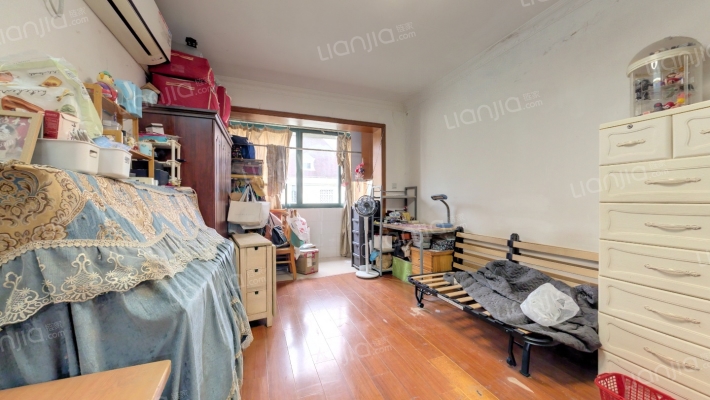 政通路250弄二手房实景图