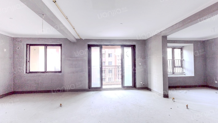 雅海苑二手房实景图