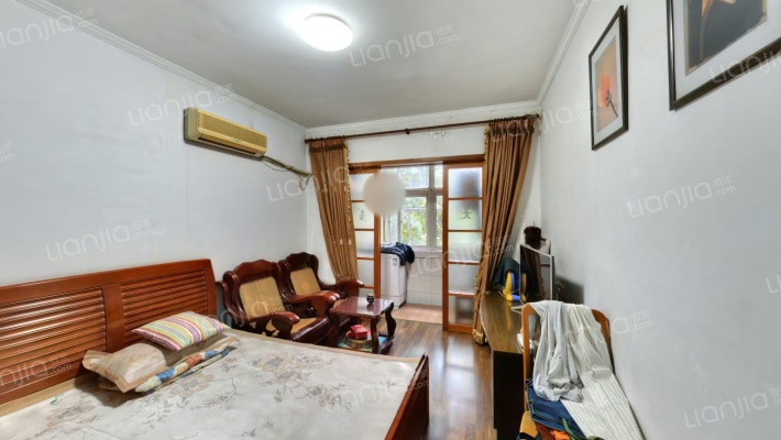 新模范马路二手房实景图