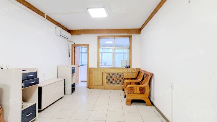 燕凤小区南区二手房实景图