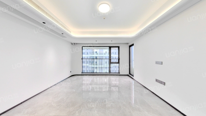 保利国贸天琴湖二手房实景图