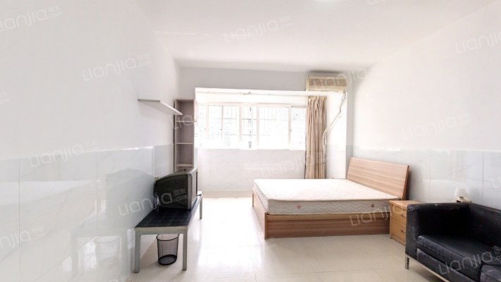 蓝钻100二手房实景图