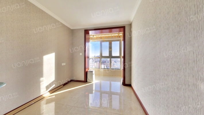 龙庭时代二手房实景图