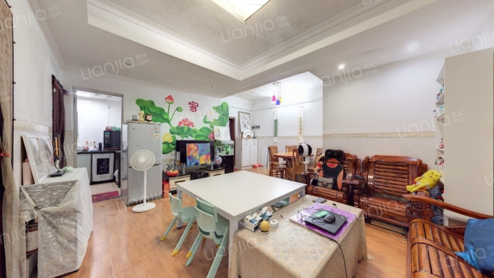 白云畔山花园二手房实景图