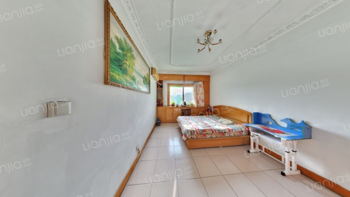 昆宏里二手房实景图