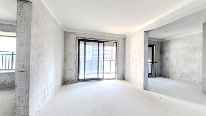 锦霞湾花苑二手房实景图