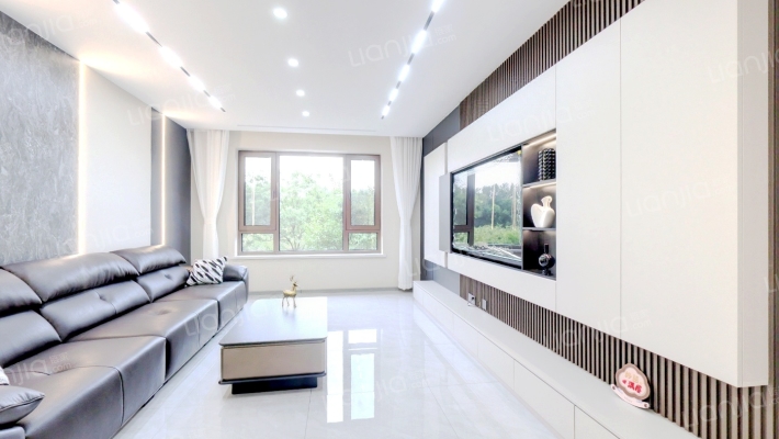 融创城二手房实景图