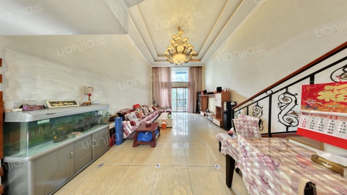 富城锦苑二手房实景图