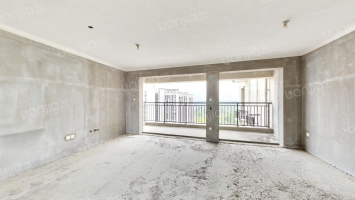 蓝天澜湖小镇二手房实景图