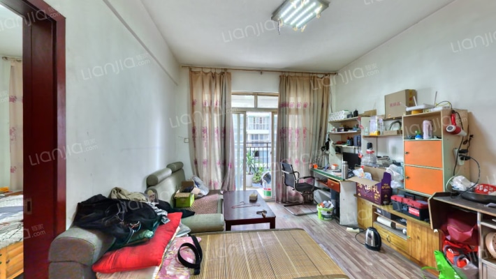 万家华庭二手房实景图