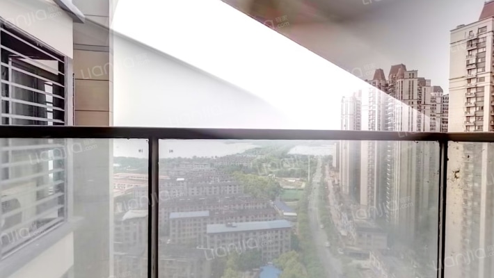环球中心一期A区二手房实景图