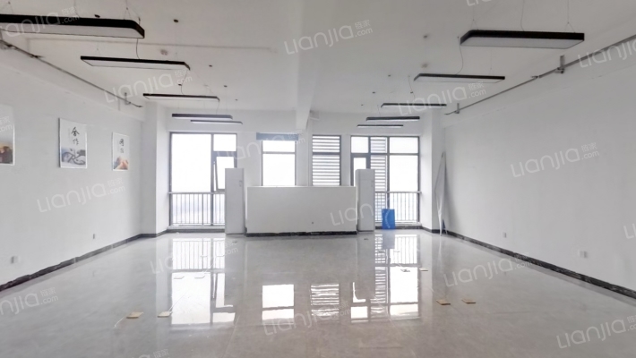 昌建MOCO新世界二手房实景图