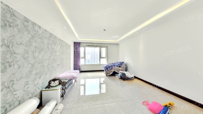 保利拉菲公馆C区二手房实景图