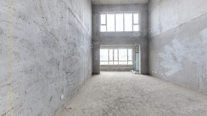 鲁昱绿城二手房实景图