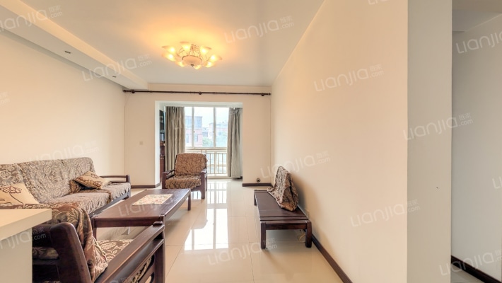 华新国际艺术家园二手房实景图