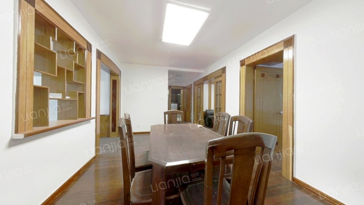 龙苑新村二手房实景图