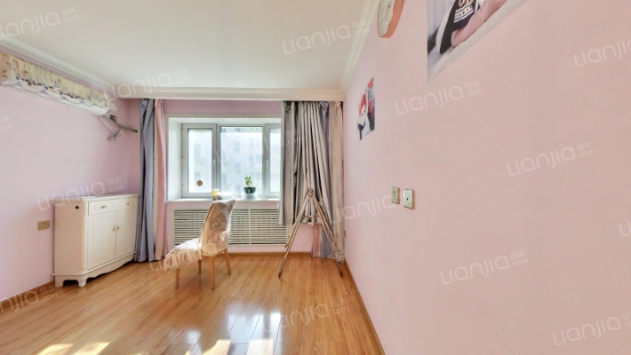 花卉小区二手房实景图