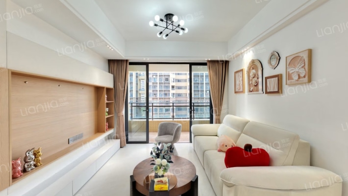 逸湖半岛二手房实景图