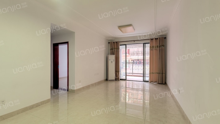 世纪铂爵二手房实景图