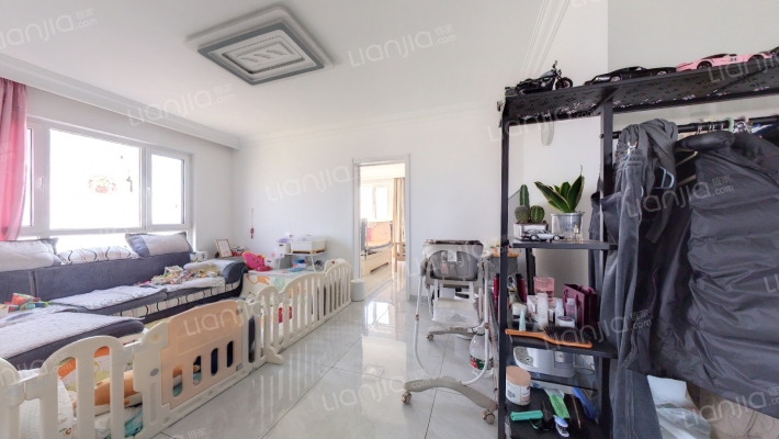 隆成壹品四期二手房实景图