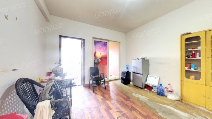 东山国际新城D区二手房实景图